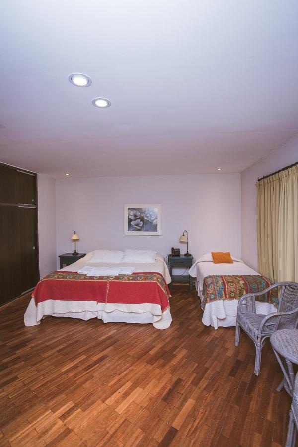 Río Arriba Suites&apartments&restó
