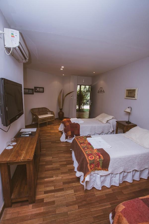 Río Arriba Suites&apartments&restó Apartahotel
